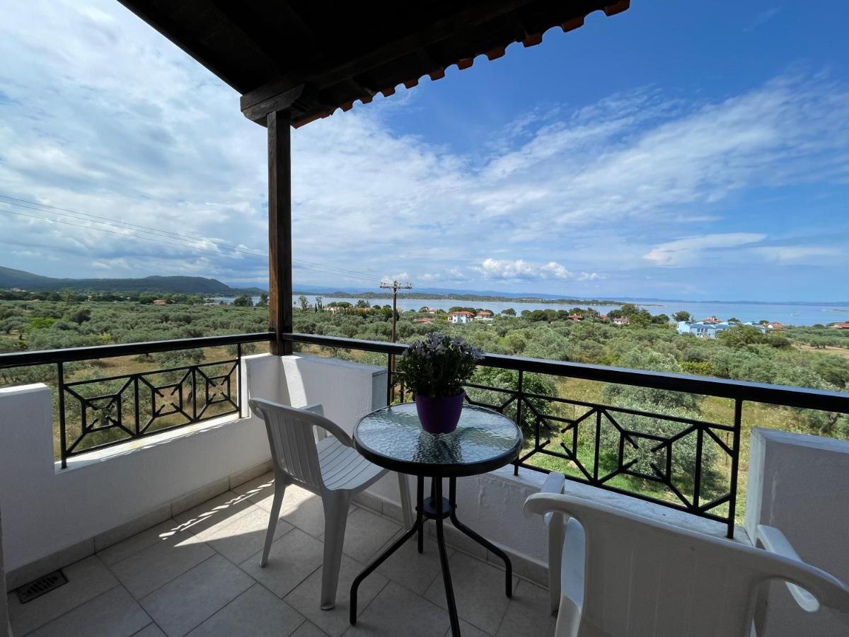 Balconaki Apartments In Vourvourou Exterior photo